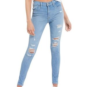 Levi High Rise Super Skinny light wash jean 27T